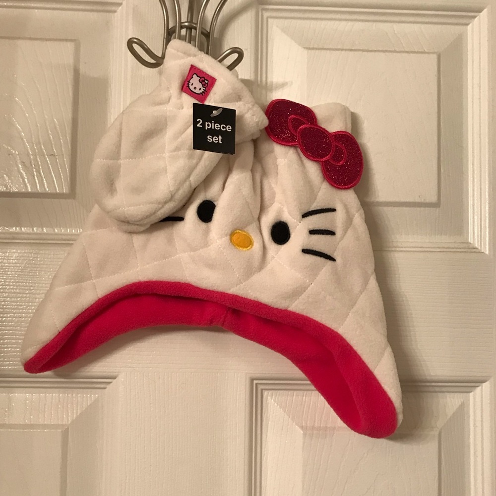 Hello kitty winter hat and gloves set